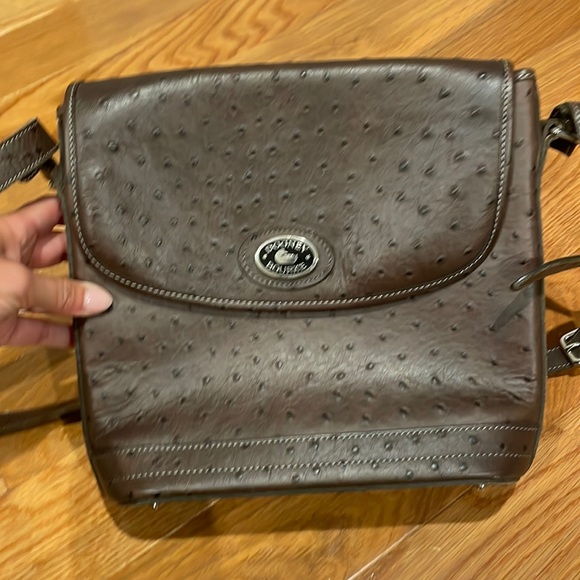 brown dooney and burke crossbody adjustable bag - Picture 1 of 5